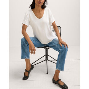 Hatch 'The Perfect Vee' White V Neck Short Sleeve Shirt Size 0